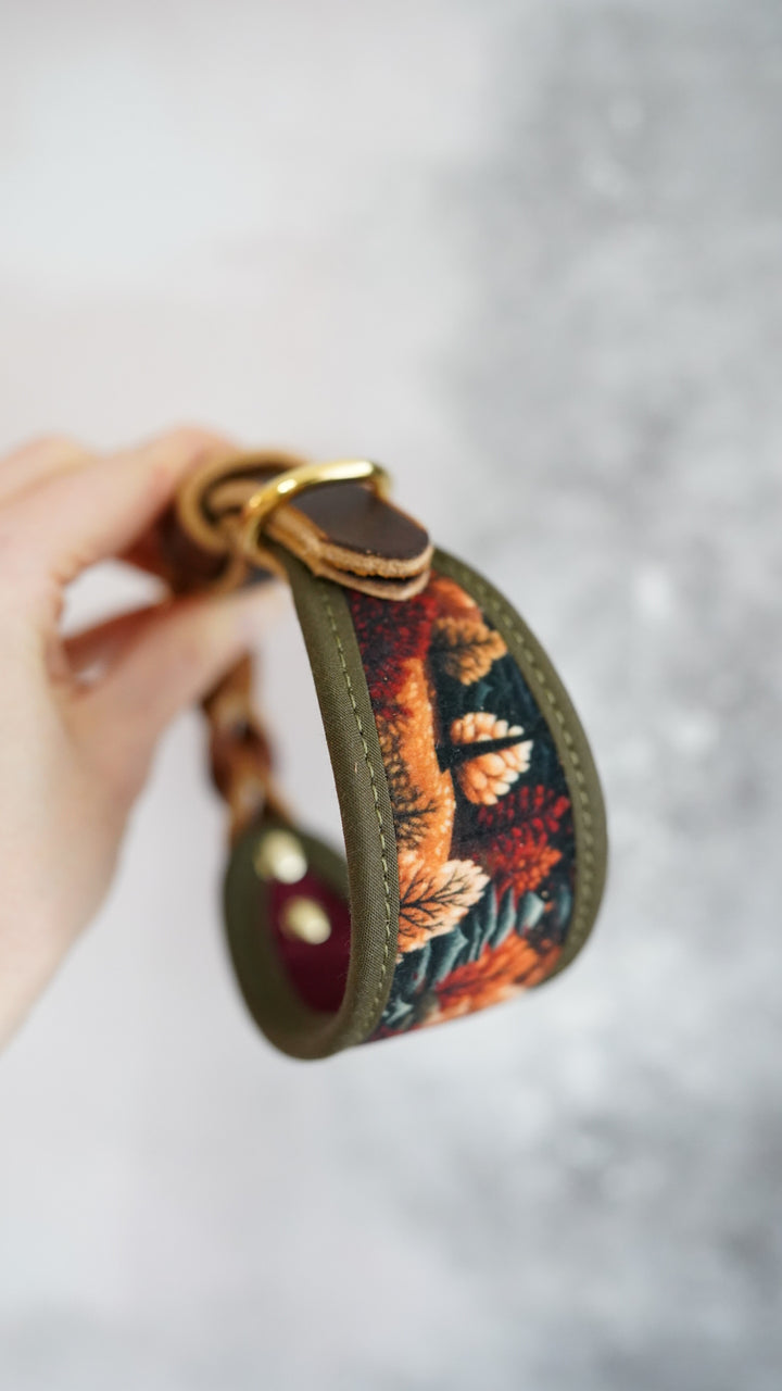 Amber - Signature Collar - Velvet