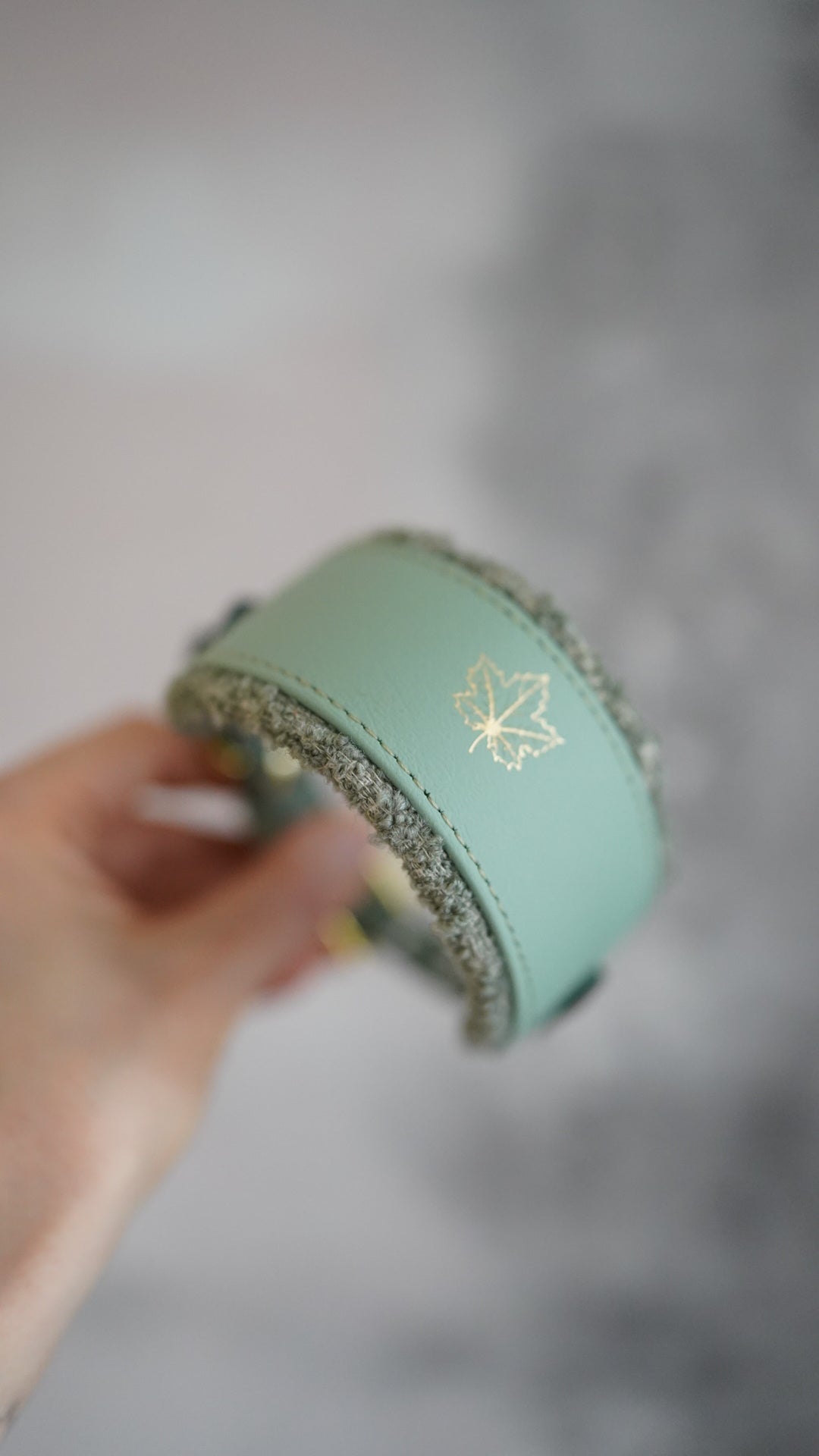 Signature Boucle Collars