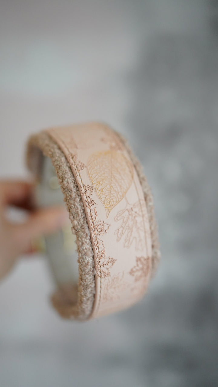 Signature Boucle Collars