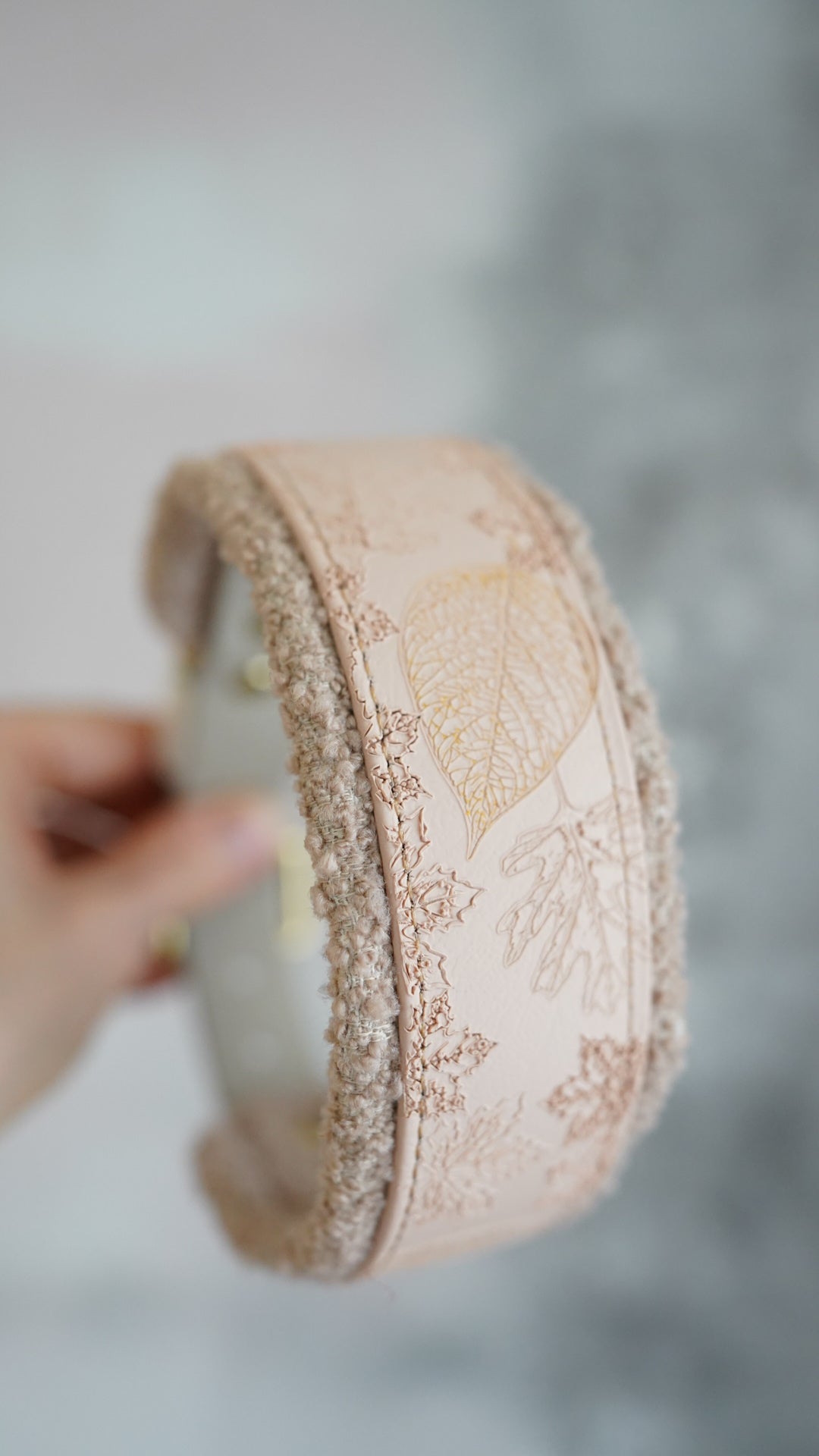 Signature Boucle Collars