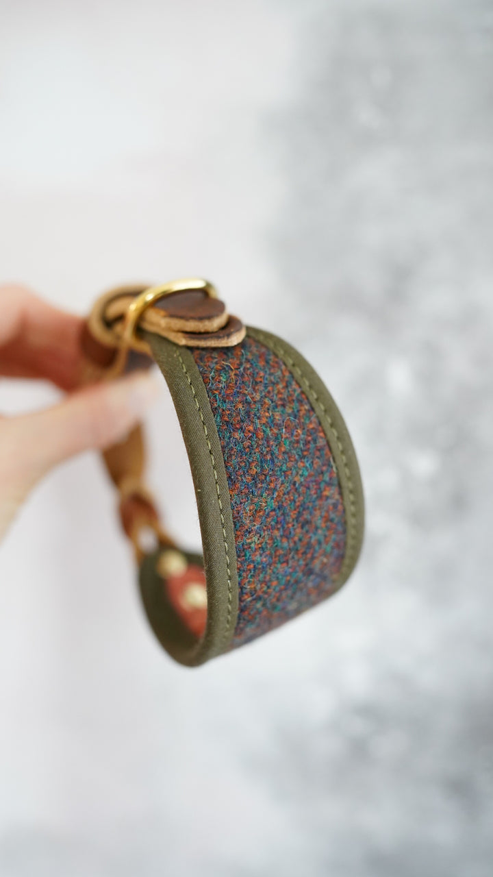 Ash - Signature Collar - Harris Tweed