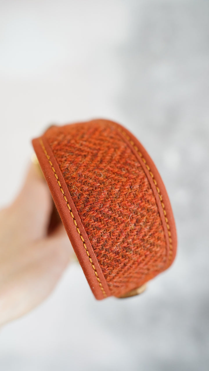 Aspen - Signature Collar - Harris Tweed