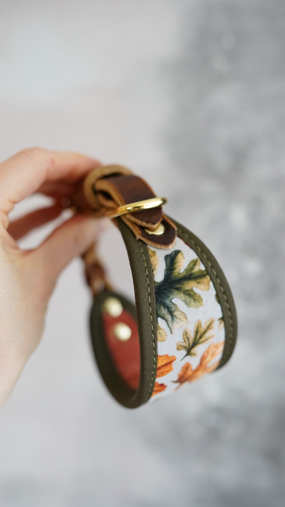 Oak - Signature Collar - Velvet