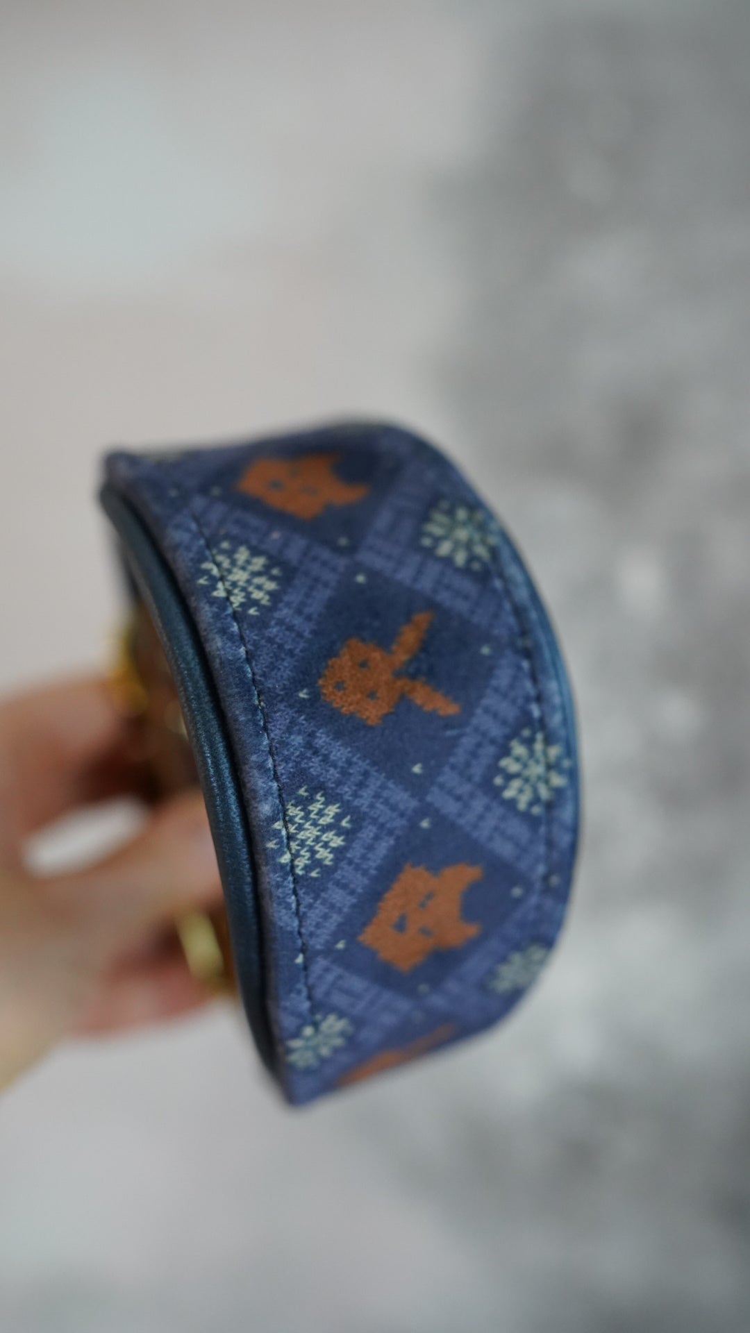 Cosy Club - Tapered Luxe Collar - Velvet