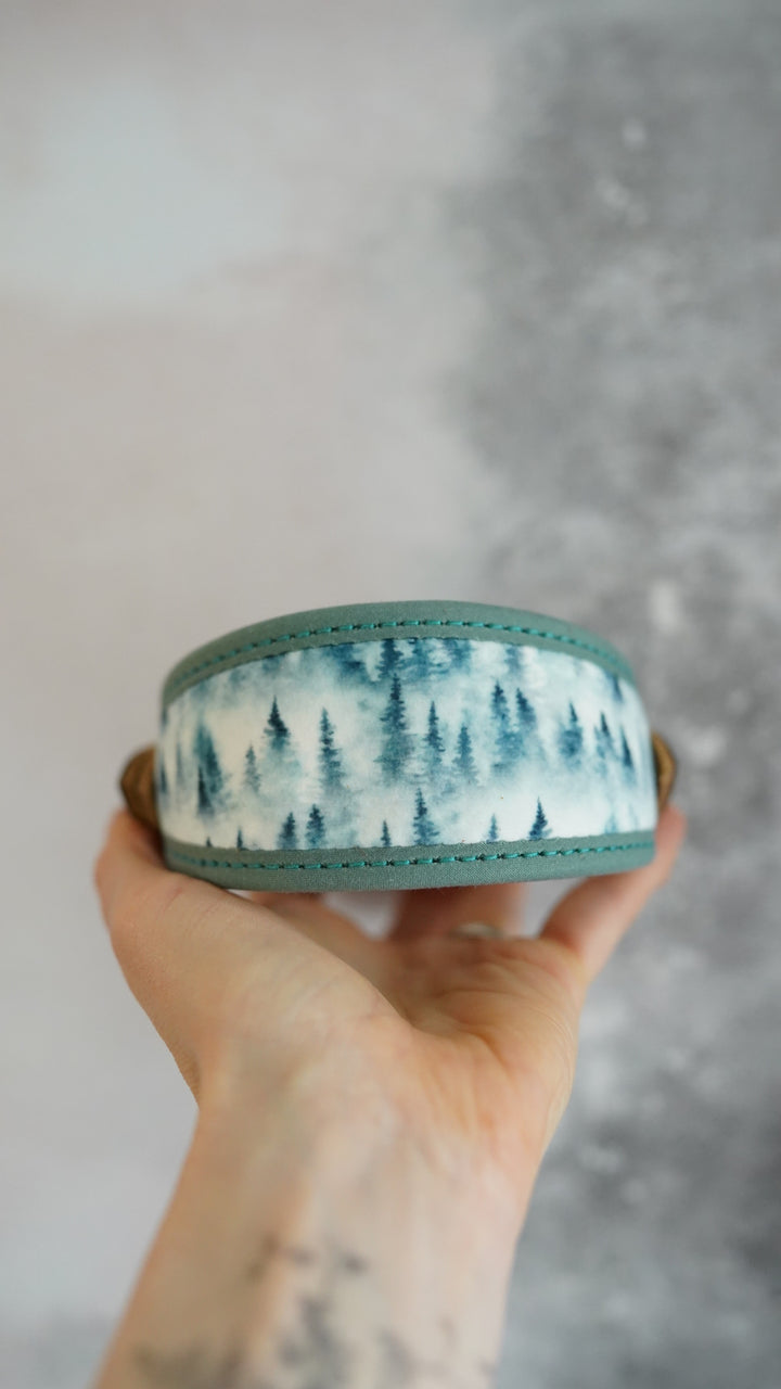 The North - Signature Collar - Velvet