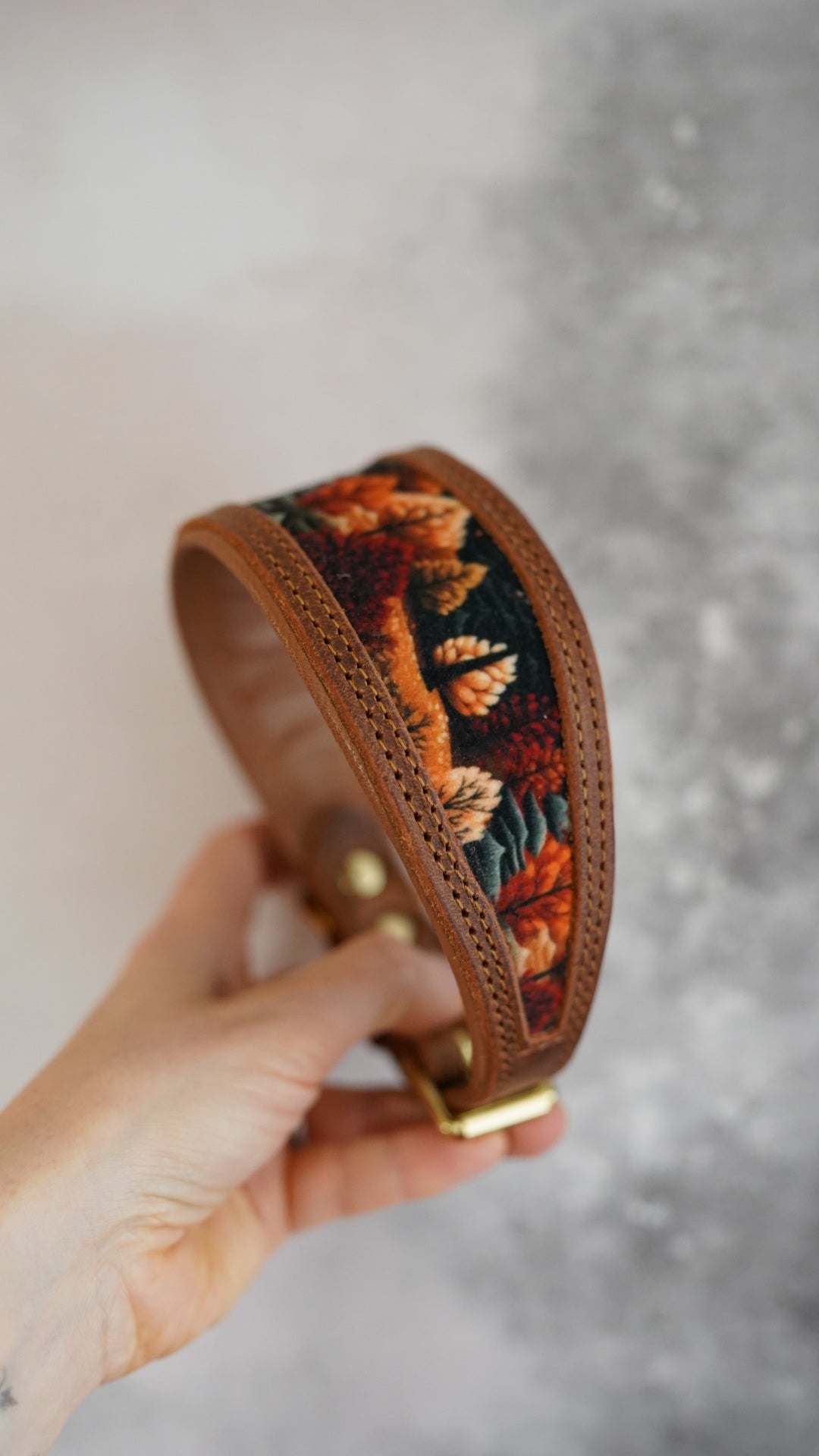 Cutout Tapered Luxe Collars