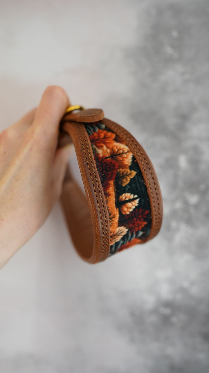 Cutout Tapered Luxe Collars