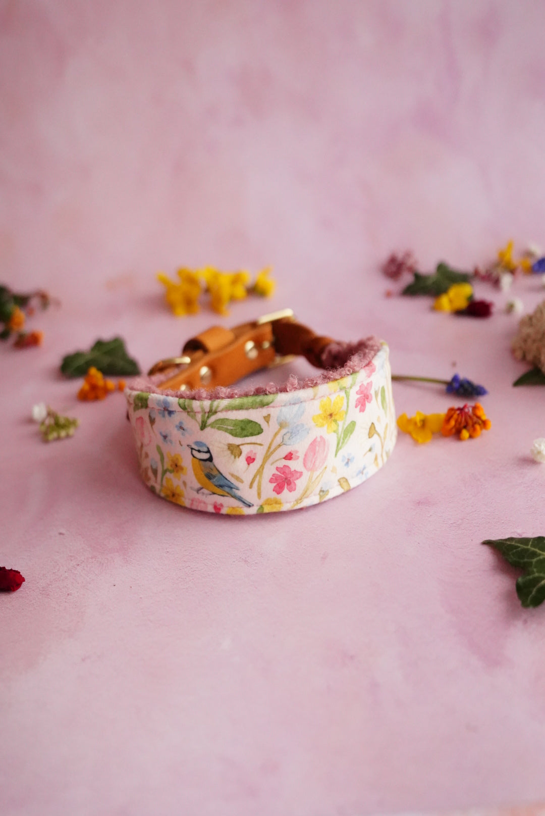 Garden Friends - Borderless Signature - Velvet