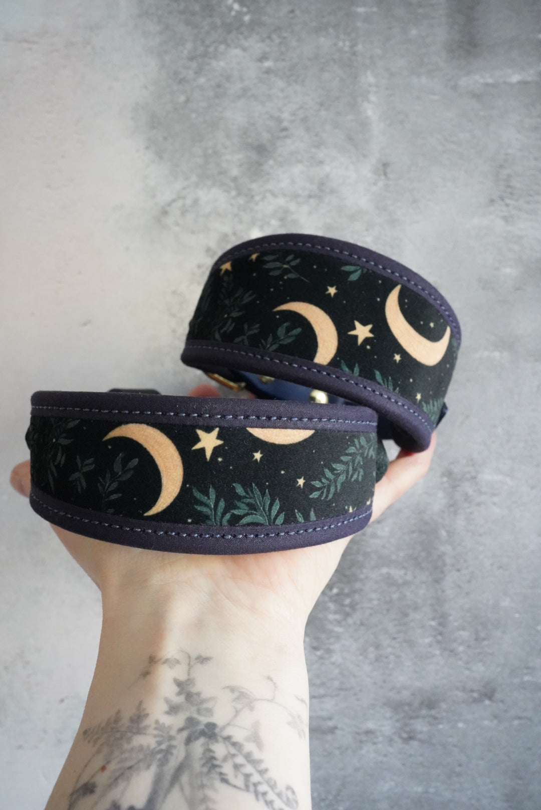 Hex - Signature Collar - Velvet